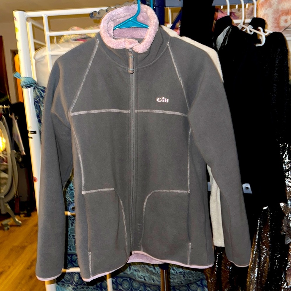 Like NEW Women’s Gill fleece reversible Jacket